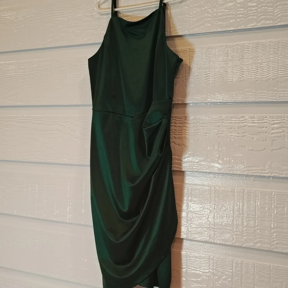 HONEY & ROSIE DRESS GIRLS SZ 14 SATIN FEEL EMERALD GREEN FORMAL HOLIDAY XMAS